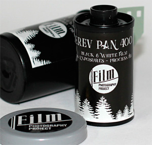 FPP Derev Pan 400 Black & White 35mm Film
