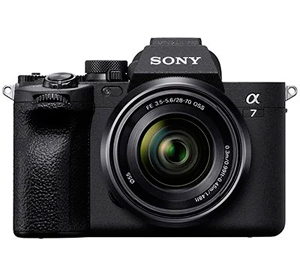 Sony Alpha A7 IV + 28-70 Lens