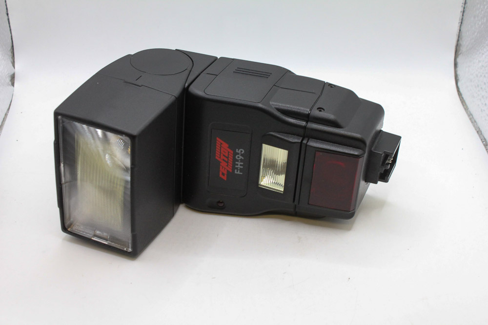 Centon FH 95 Flash Gun For Minolta AF. (Used)