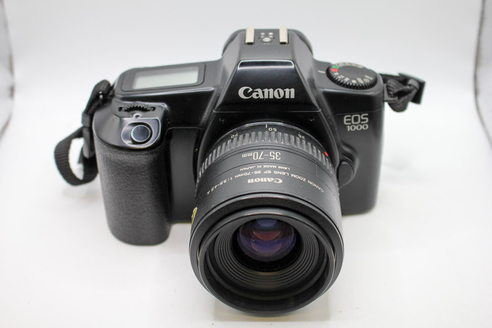 Canon EOS 1000 with 35-70 EF Lens 35mm Film Camera (Used)
